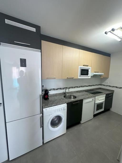 Piso Gijon Con Plaza De Garaje Vut4589As Apartment ภายนอก รูปภาพ